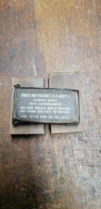 Pansement militaire US army Américain WW2 sulfanilamide, Collections, Envoi, Autres, Autres types