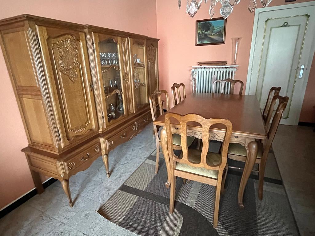 Salle à manger complète (table ; 6 chaises ; 2 armoires), Enlèvement, Utilisé, 4 à 6 chaises