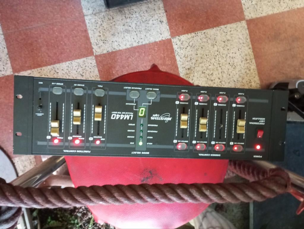 Jbsystems LM440 licht regelaar., Verzenden