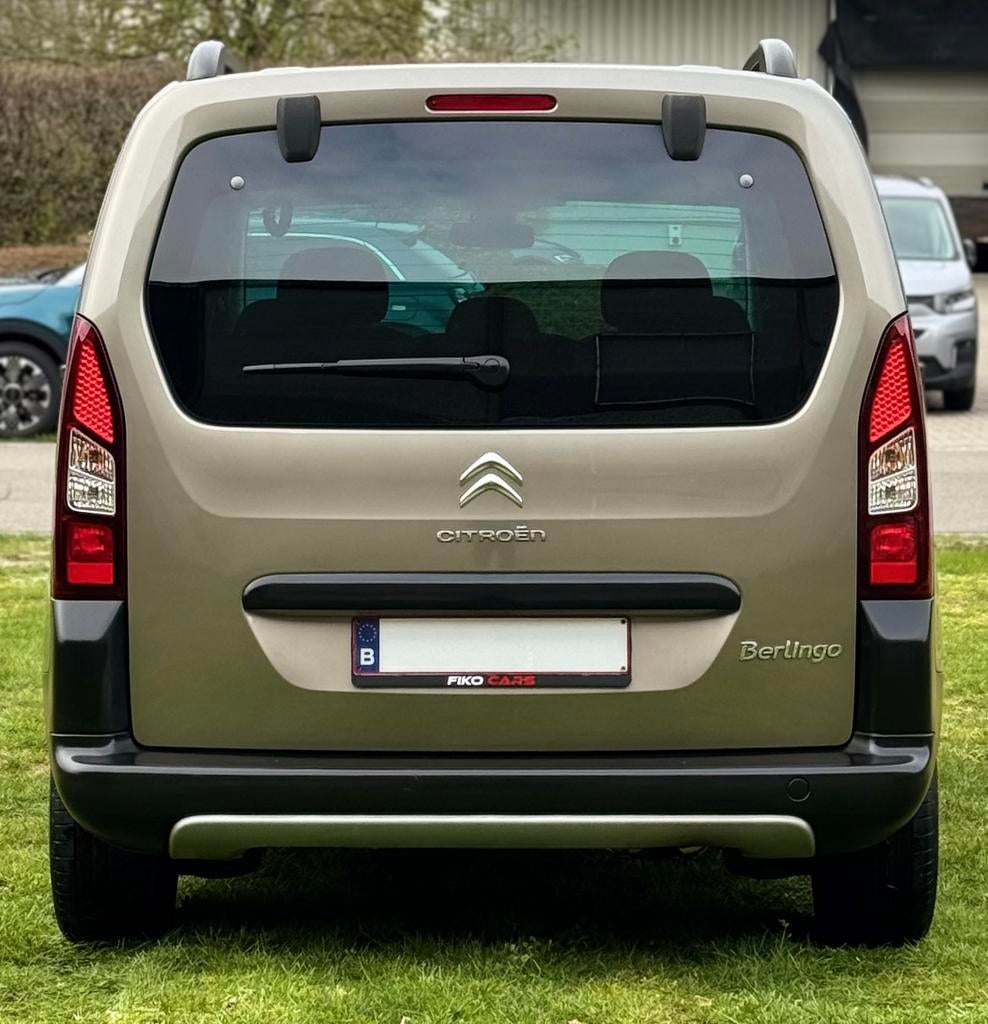 Citroen Berlingo, Auto's, Voorwielaandrijving, 1199 cc, Bruin, https://public.car-pass.be/vhr/e8880064-9dce-4fbc-bb7c-4ac45a97ef44?lang=nl