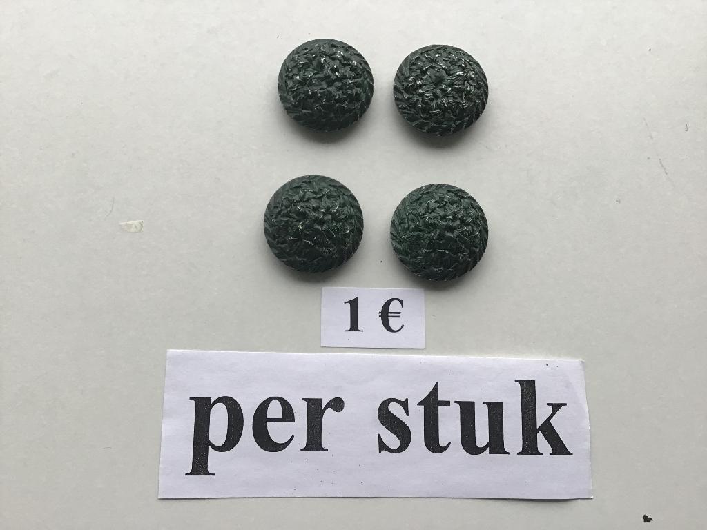 4 mooie knopen aan 1 euro maar verzending is GRATIS, Ophalen of Verzenden, Zo goed als nieuw