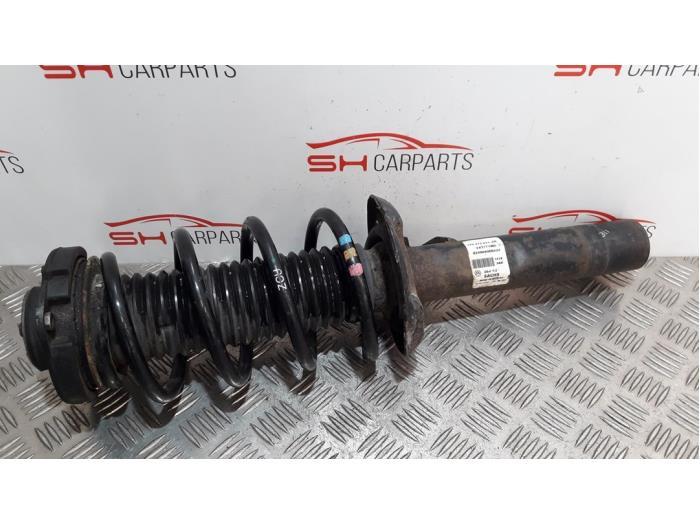 Barre amortisseur avant droit d'un Volkswagen Golf, Volkswagen, -, 3 mois de garantie, Utilisé