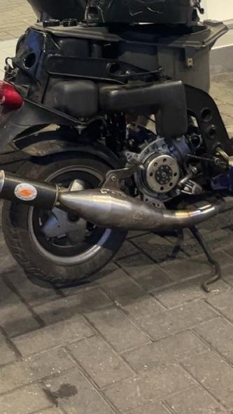 piaggio quartz (blok) 70cc, Fietsen en Brommers, Brommers | Solex, Ophalen, Zo goed als nieuw