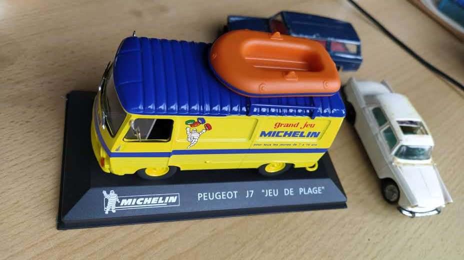 PEUGEOT J7 "JEU DE PLAGE", MICHELIN, nieuwstaat!, Ophalen of Verzenden, Nieuw, Bus of Vrachtwagen