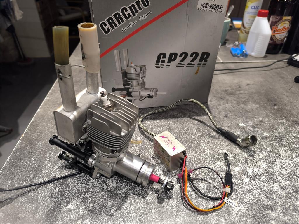 a vendre moteur thermique rc avion CRRCpro model, Enlèvement, Utilisé, Essence