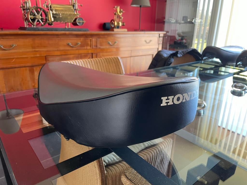 Honda dax zadel, Vélos & Vélomoteurs, Scooters | Marques Autre, Enlèvement, Comme neuf