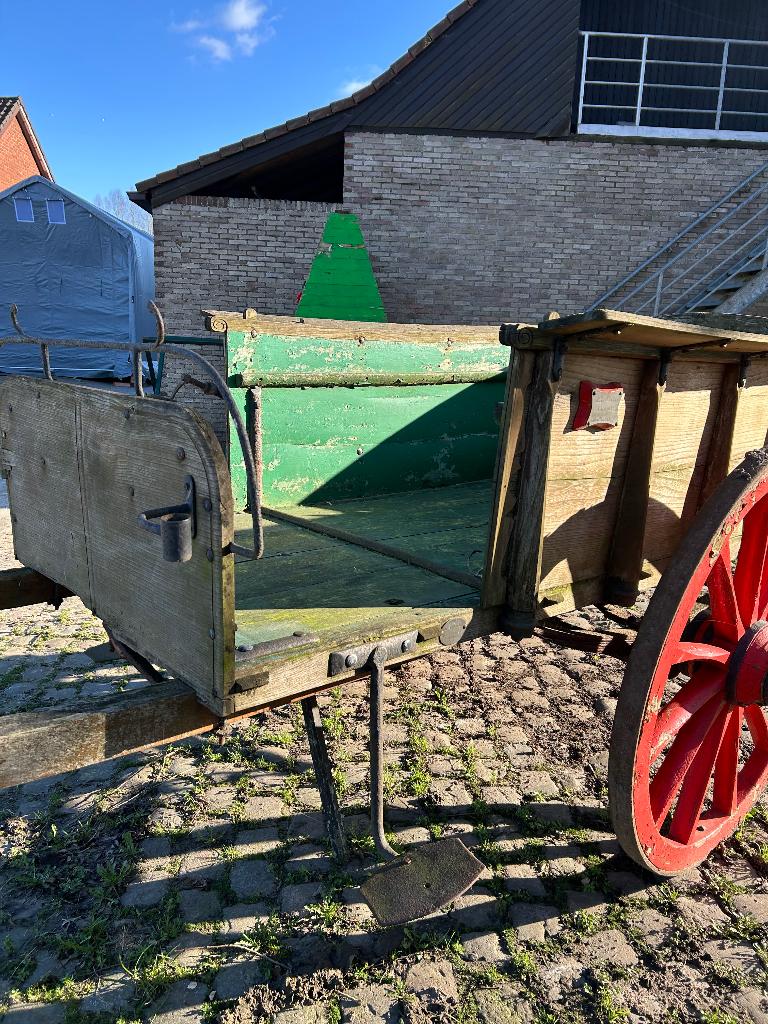 Oude Boerenkar te koop, Ophalen