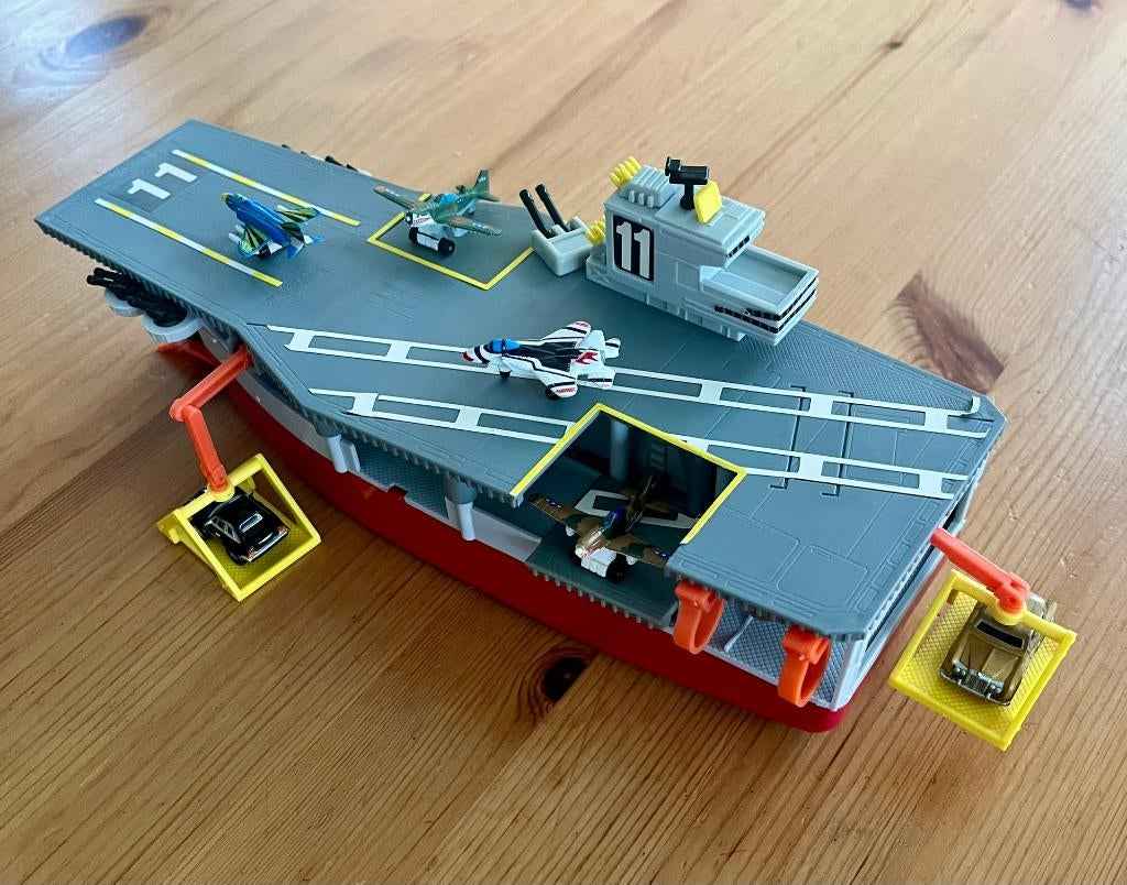 Vintage Galoob Micro Machines Aircraft Carrier – jaren 80/90, Collections, Enlèvement ou Envoi, Utilisé