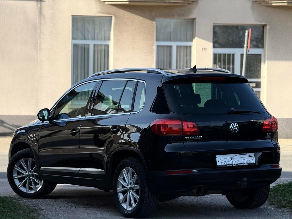 Volkswagen Tiguan 1.4 TSI • GPS • LED • Panoramadak, 4 cilinders, Zwart, Leder, 5 deurs