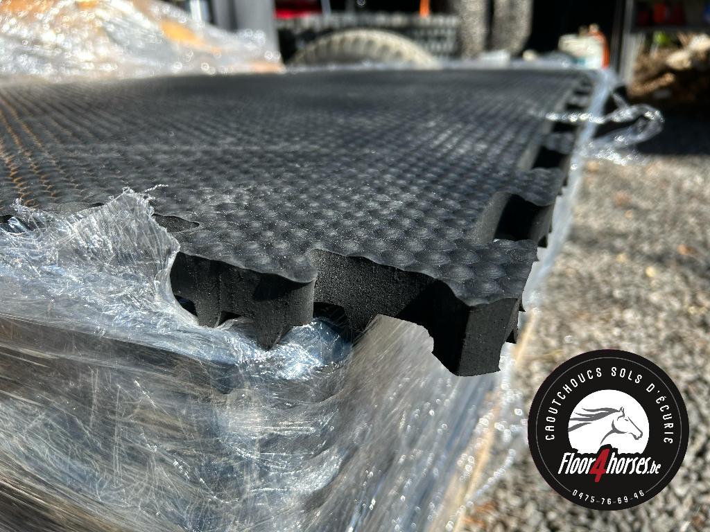 Dalles matelas chevaux, Mise à l'étable, 2 ou 3 chevaux ou poneys