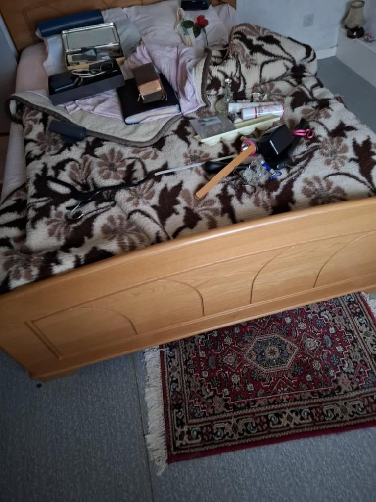 2 persoons bed, Huis en Inrichting, Slaapkamer | Bedden, Ophalen, Gebruikt, Beige, 200 cm