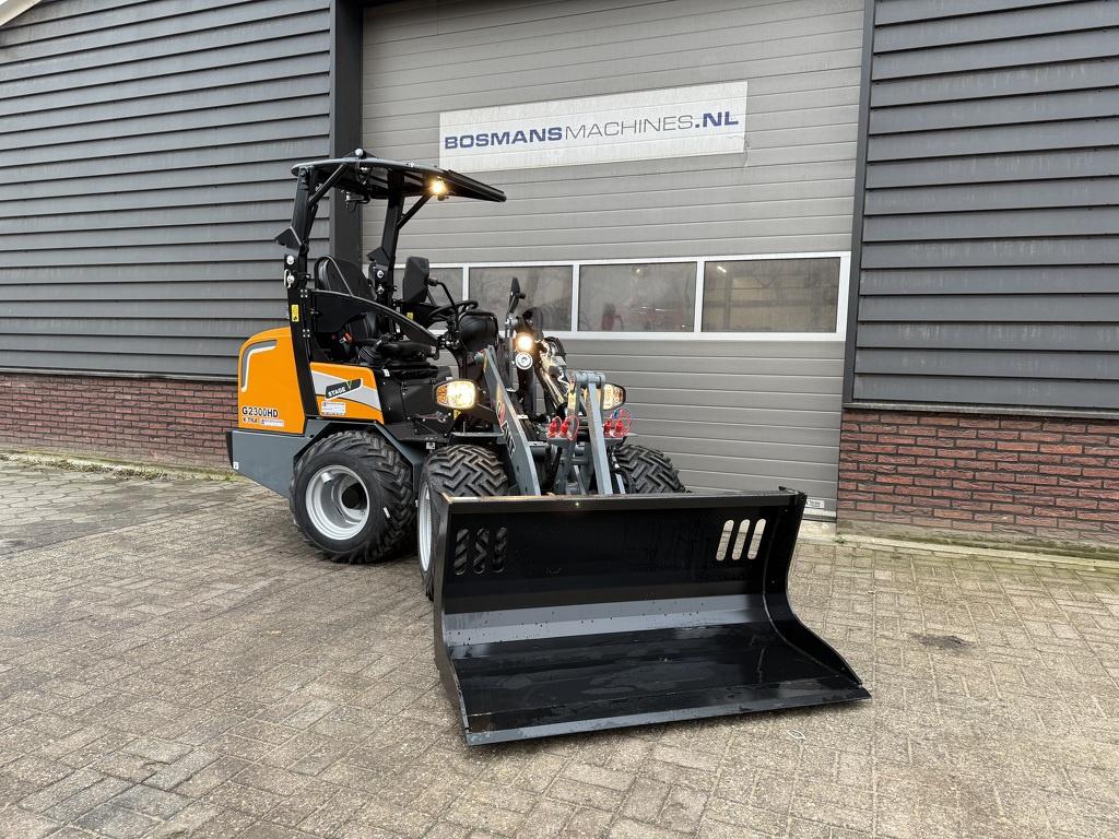 Giant G2300 X-TRA HD minishovel nieuw (met kogeltrekhaak PRO, Zakelijke goederen, Tobroco, Info@tobroco.nl, Sprendlingenstraat 57
5061 KM  Oisterwijk, NL