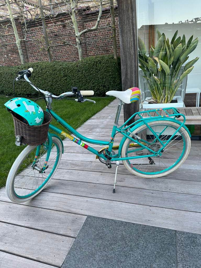 24 inch meisjesfiets + bijpassende helm, Fietsen en Brommers, Ophalen, Zo goed als nieuw, 24 inch