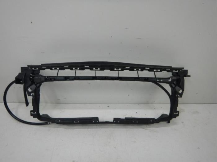Grille Houder Mercedes G-Klasse (22742373), Auto-onderdelen, Carrosserie, Gebruikt, Ophalen of Verzenden