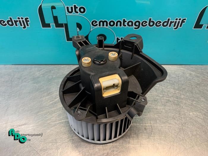 Moteur de ventilation chauffage d'un Fiat Punto Grande (Punt, -, 3 mois de garantie, Utilisé, Fiat