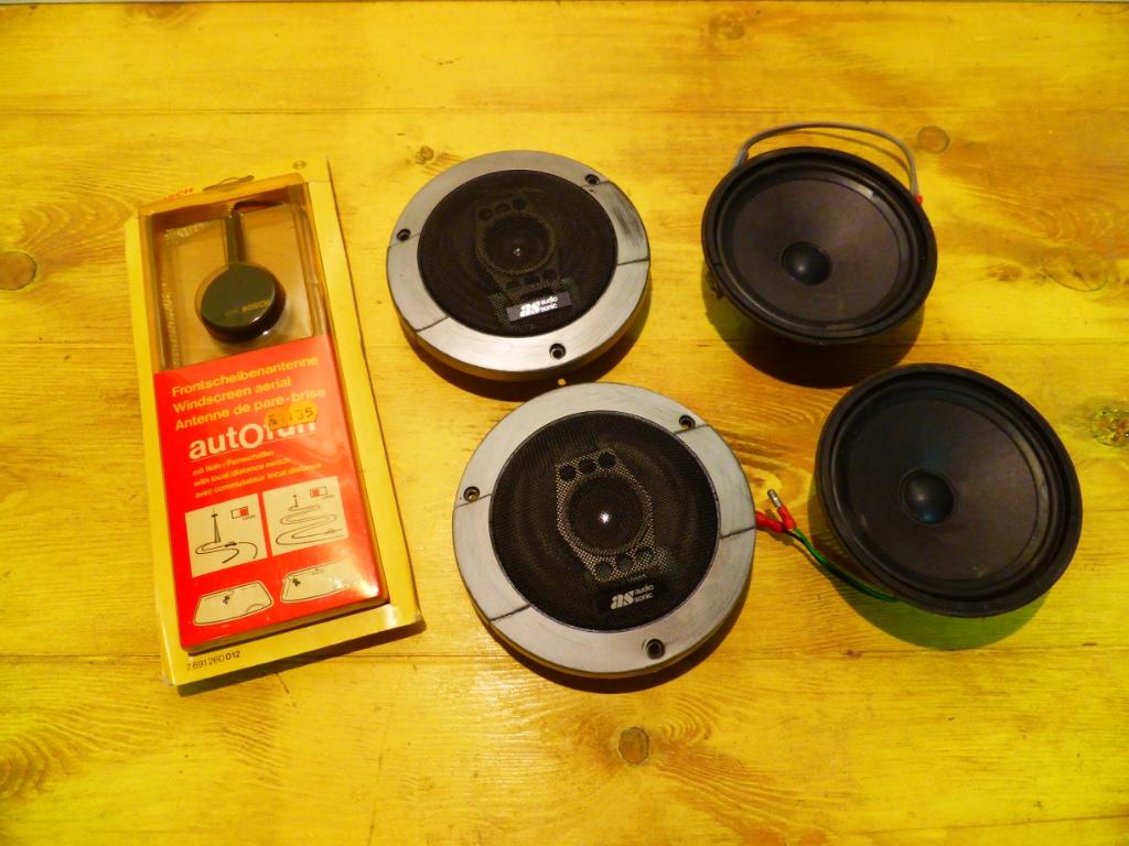 Auto luidsprekers + elektrische antenne, Ophalen of Verzenden, Gebruikt