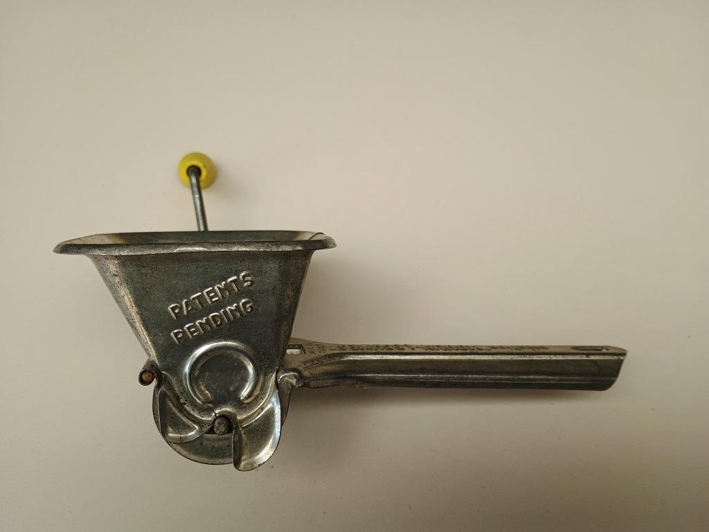 Vintage kaasmolen Moulinex -  Franse Kruidenmolen - 1950, Enlèvement