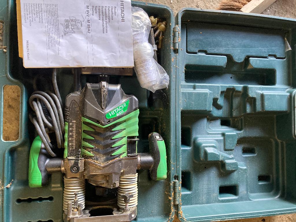 Défonceuse Hitachi, Bricolage & Construction, Outillage | Fraiseuses, Électrique, Comme neuf, Enlèvement, Autres types