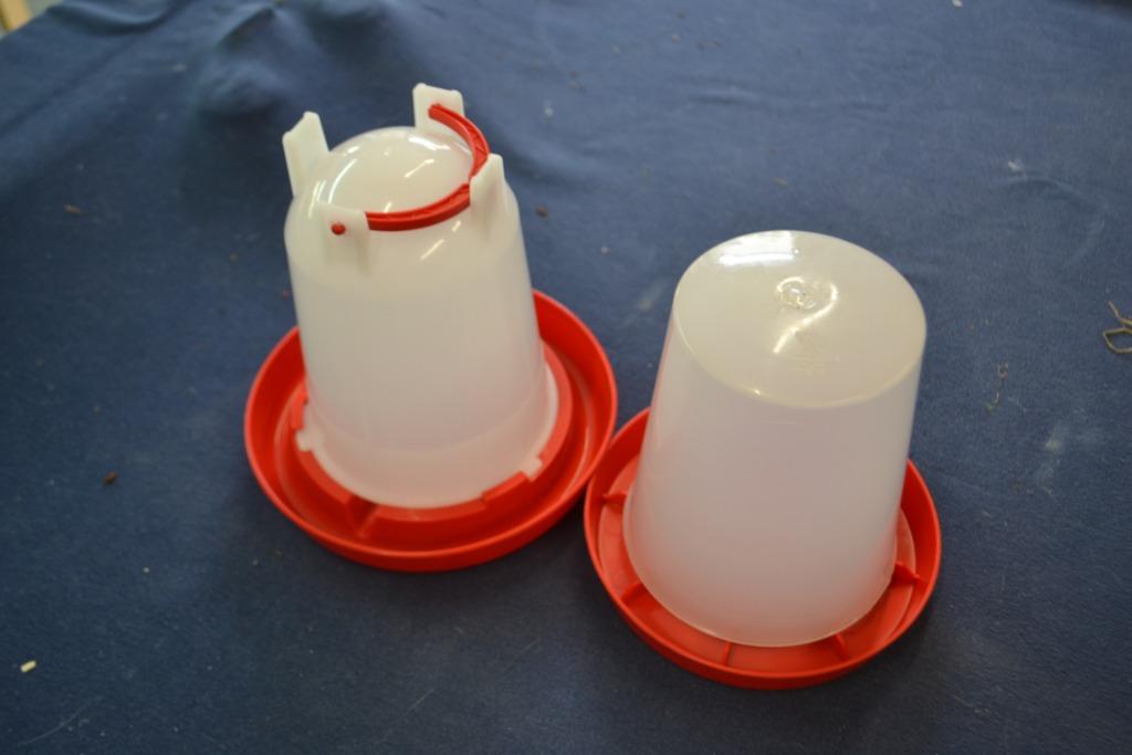 DRINKBEKERS KIPPEN/KEUKENS/EENDEN, Dieren en Toebehoren, Overige Dieren