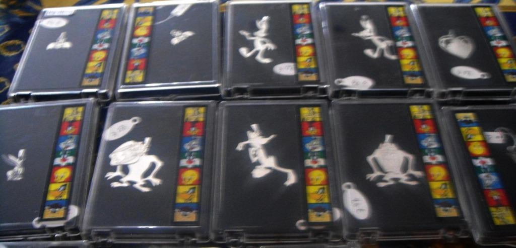 Pendentif Titi/G.M, Bugs B., Daffy Duck, Taz, Coyote, BipBip, Neuf, Enlèvement ou Envoi, Animal, Argent