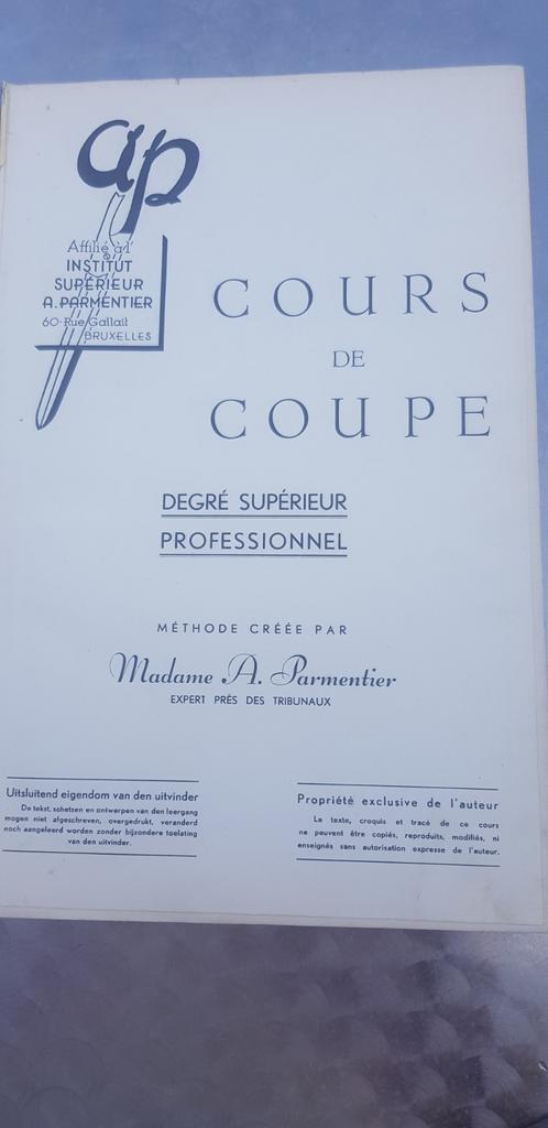 Mode schetsboek Haute Couture 1950, Boeken, Ophalen of Verzenden
