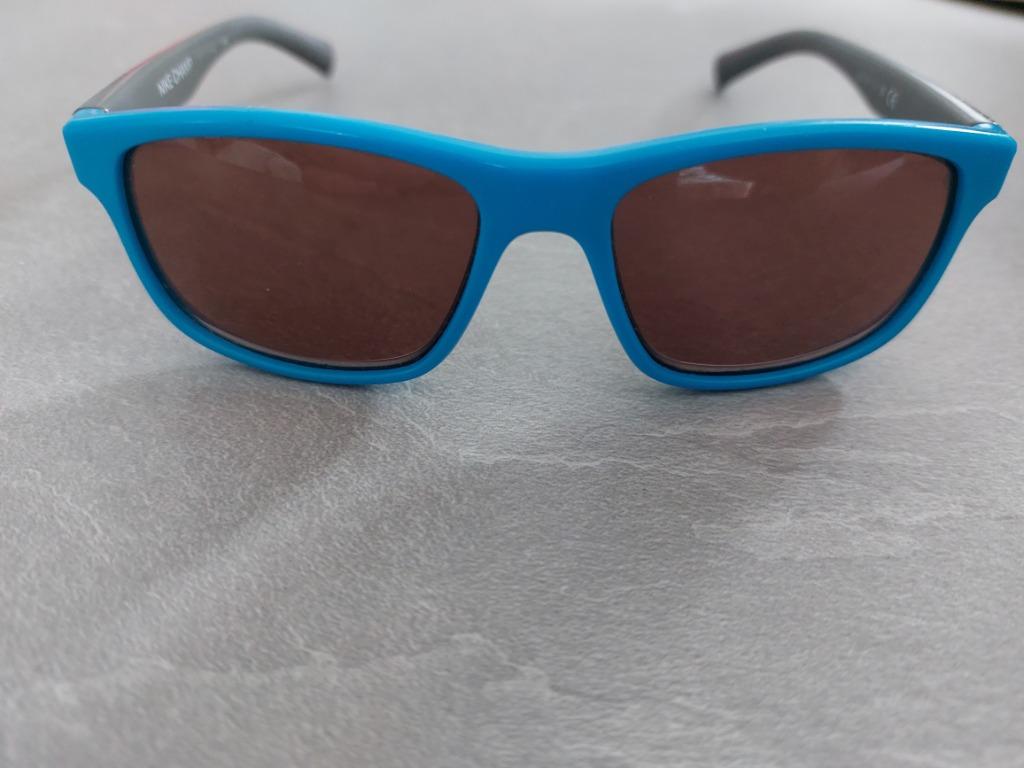 Zonnebril Nike Vision voor kind, Enfants & Bébés, Accessoires de mode pour enfants, Comme neuf, Enlèvement
