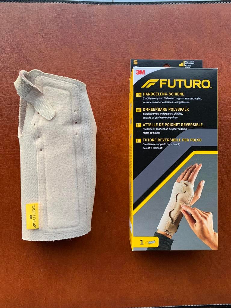 Attelle de poignet reversible quasi Neuf, Comme neuf