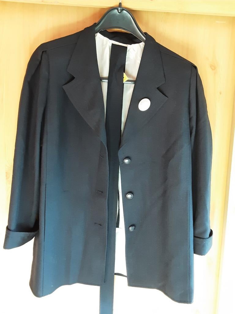 Belle veste bleue marine NEUVE T 44, Enlèvement, Comme neuf, Bleu