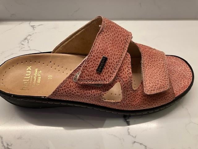 Damesschoenen, Ophalen of Verzenden, Roze, Gedragen, Slippers