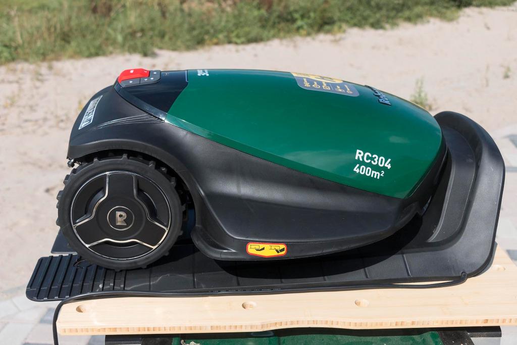 Robomow RC304 (robot grasmaaier), Tuin en Terras, Robotmaaiers, Ophalen, Gebruikt, Bestuurbaar via app, Robomow