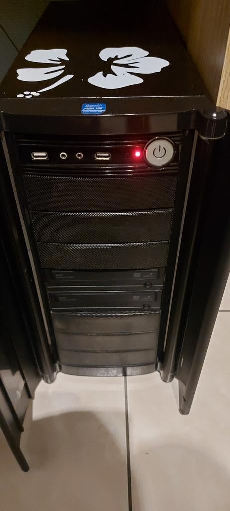 Tour pc, Informatique & Logiciels, Enlèvement, Comme neuf