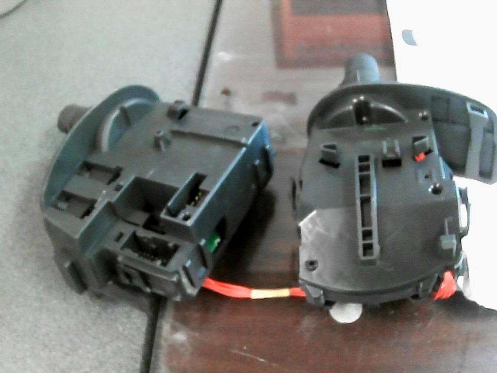 Commodo Renault Kangoo 88103009411 (154), Autos : Pièces & Accessoires, Autres pièces automobiles, Renault, Utilisé, Enlèvement ou Envoi