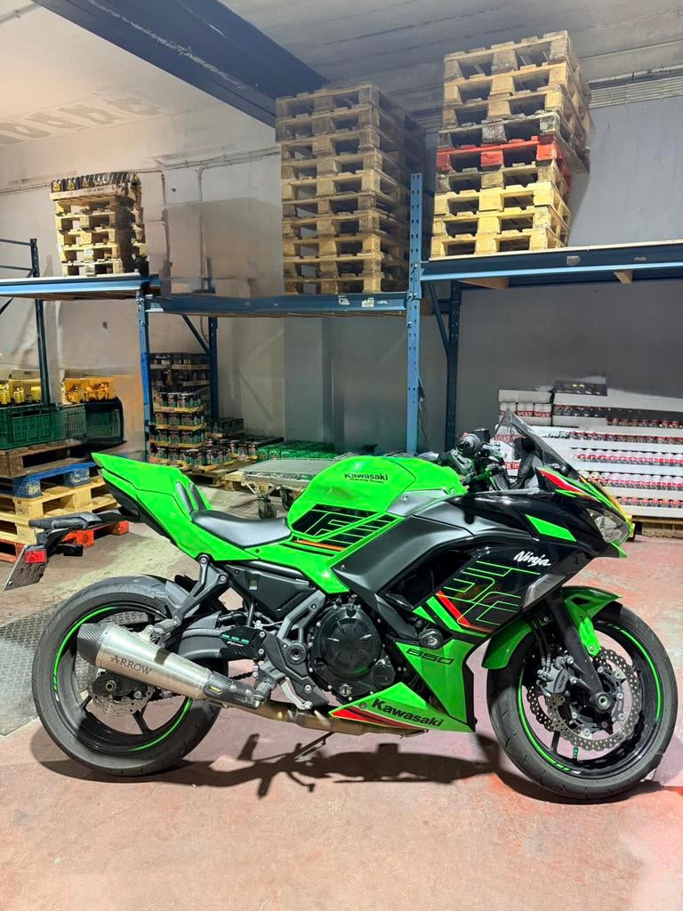 Kawasaki Ninja 2024 - KRT Performance Pack, Motoren, Motoren | Kawasaki, 2 cilinders, Sportuitlaat, Meer dan 35 kW, Minimaal motorrijbewijs A2