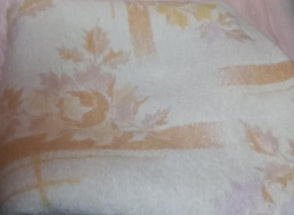 GEEL WOLLEN DEKEN EENPERSOONSBED, Huis en Inrichting, Slaapkamer | Beddengoed, Ophalen, Eenpersoons, Geel, Deken of Dekbed