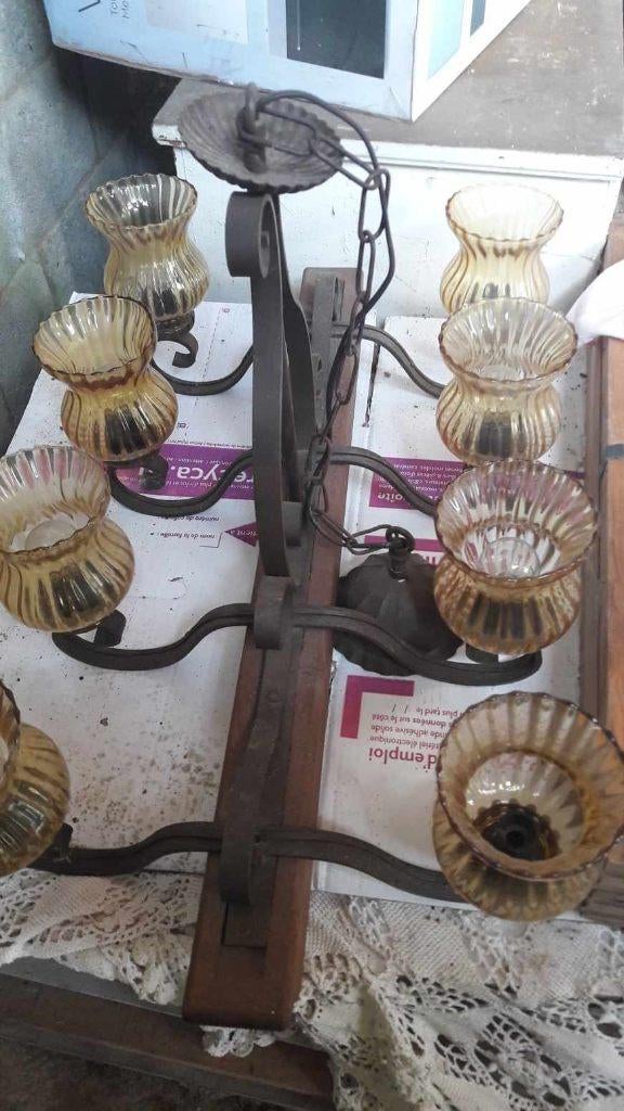 Lustre ancien, Enlèvement, Utilisé, Bois