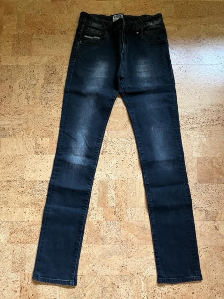 zwarte jeans Vingino maat 14j, Kinderen en Baby's, Kinderkleding | Maat 164, Zo goed als nieuw, Jongen, Broek, Ophalen of Verzenden