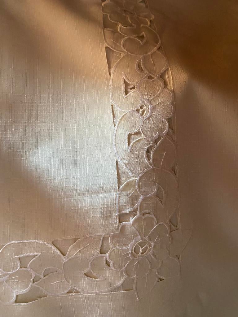 Nappe (écru), Enlèvement, Comme neuf