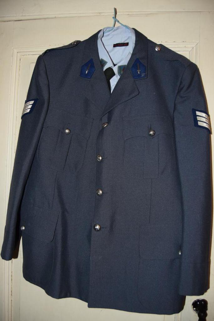 Uniforme police. Belgique, Collections, Enlèvement ou Envoi, Autres, Vêtements ou Chaussures