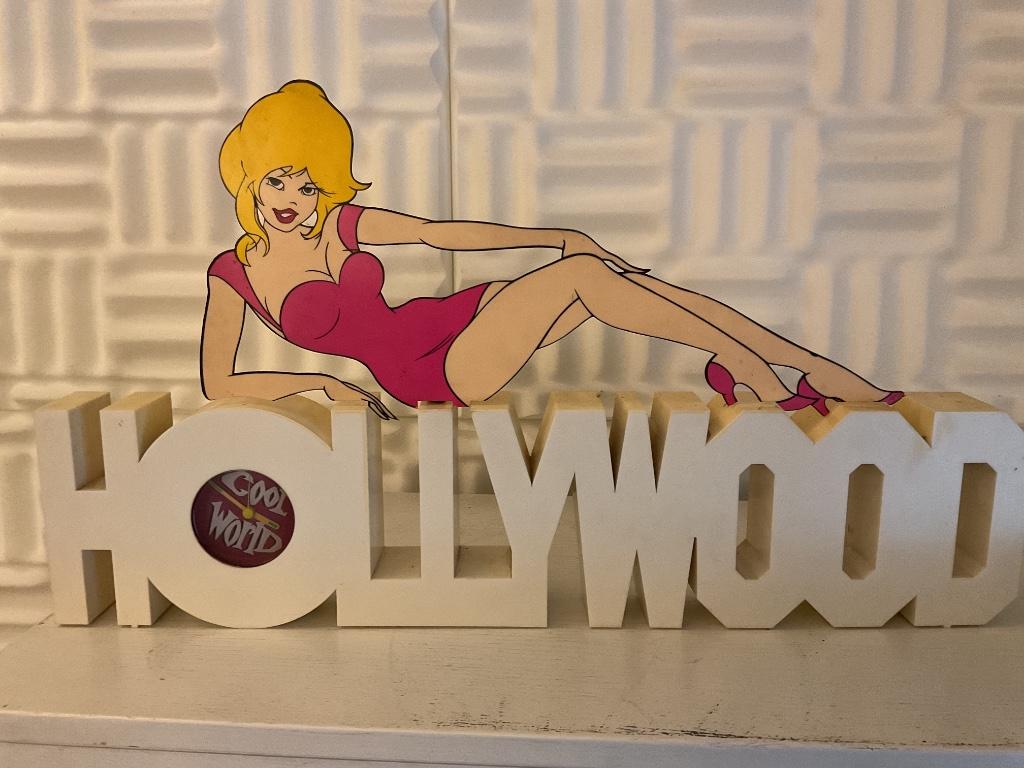 Klok Cool world, Ophalen