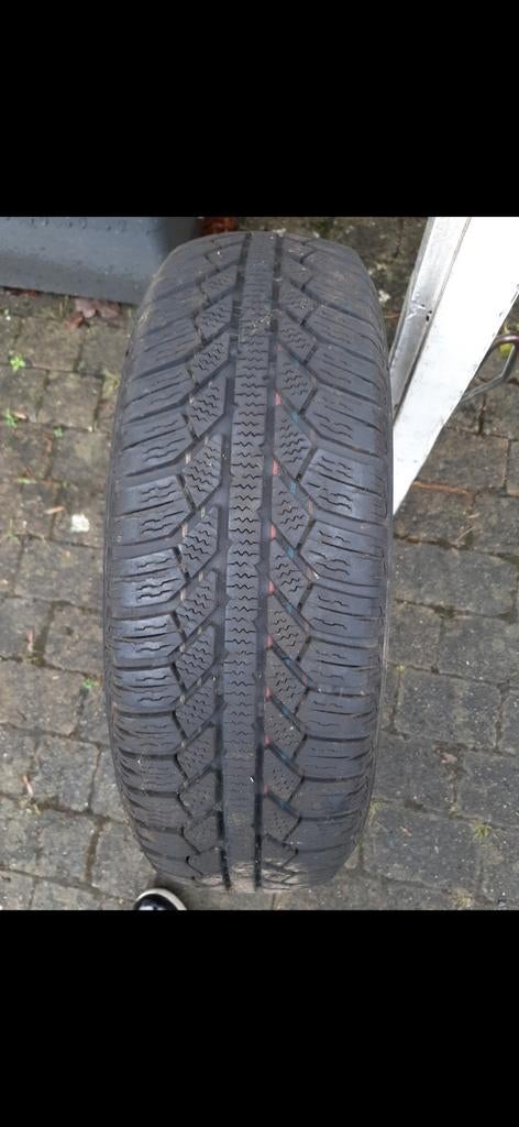 4 pneus neige semperit Profondeville, Autos : Pièces & Accessoires, Pneus & Jantes, Pneu(s), Enlèvement