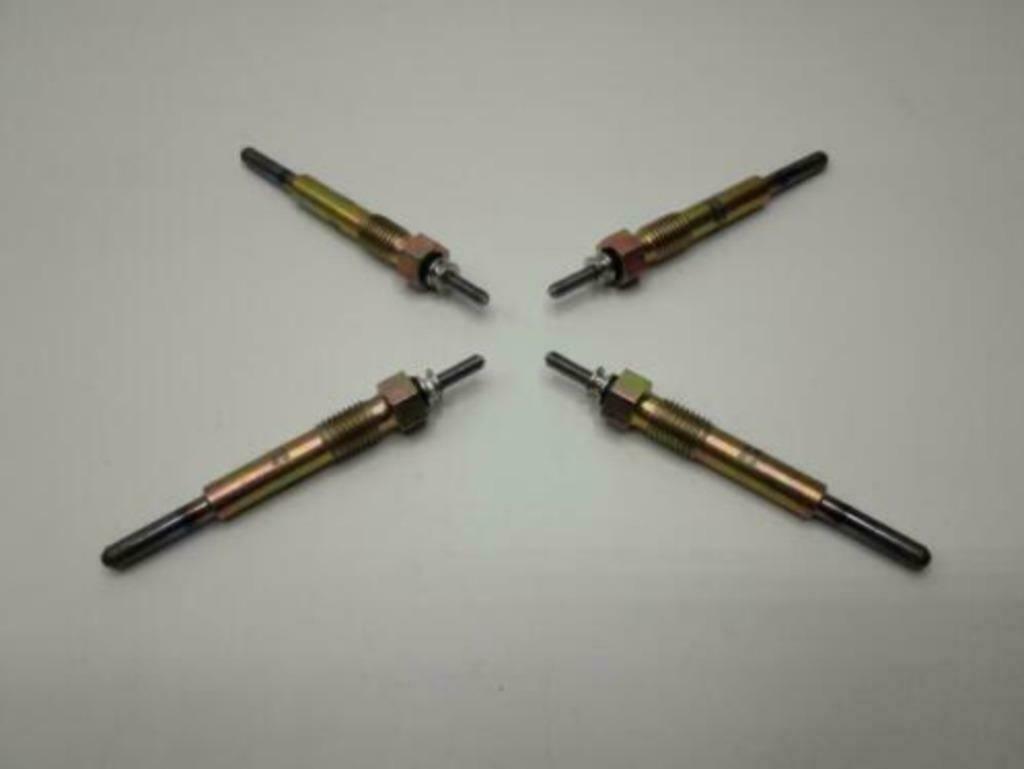 Gloeibougies Mitsubishi Colt - Lancer - L200 - L300 Nieuw, Ophalen of Verzenden, Nieuw, Mitsubishi