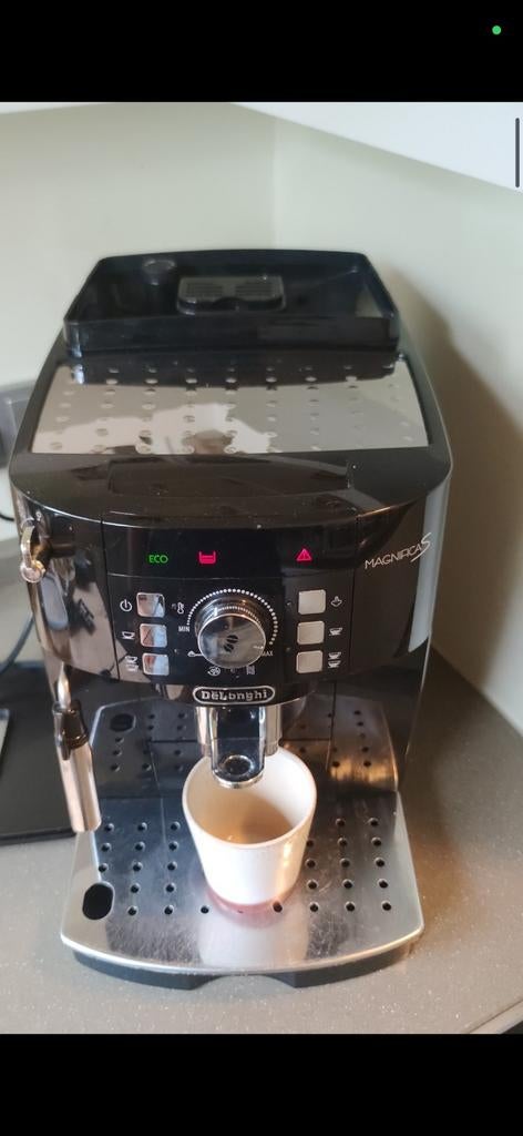 Delonghi Magnifica S (kapot), Electroménager, Cafetières, Enlèvement