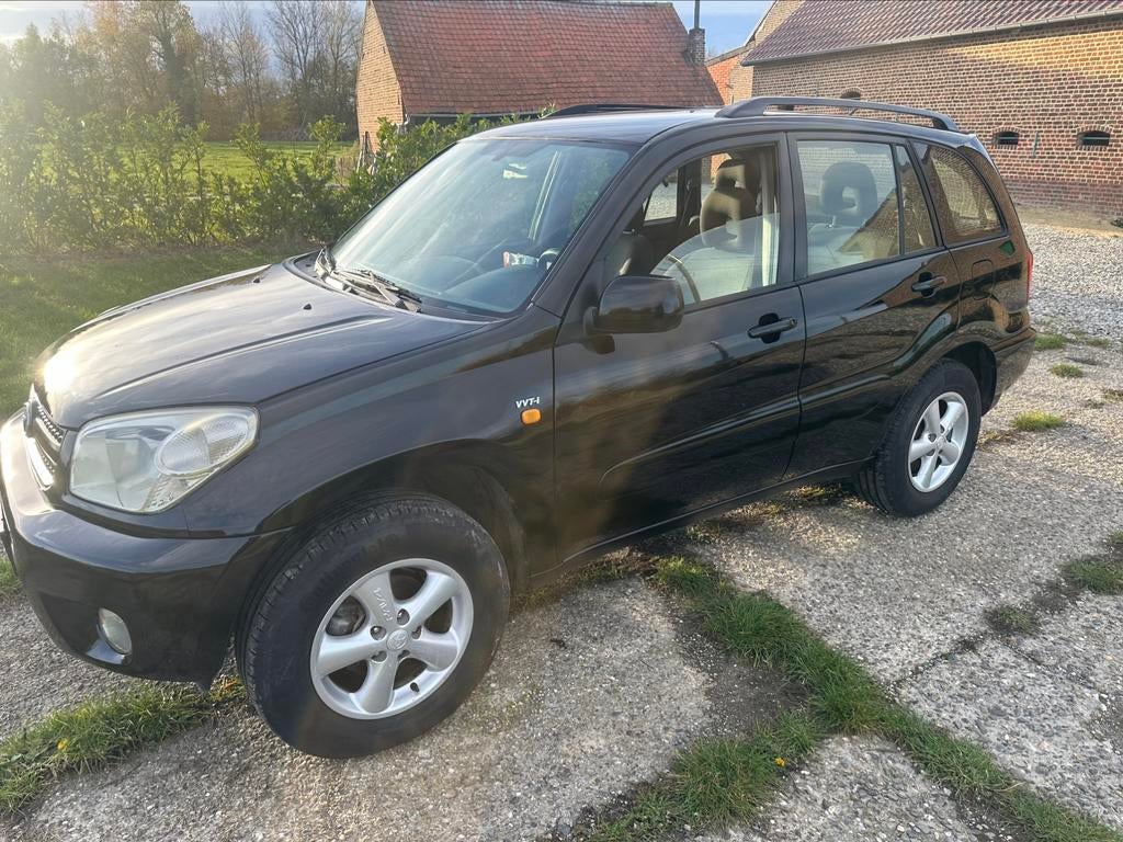 Toyota rav4 1.8 benzine *EXPORT*0032485905657, Autos, Toyota, Achat, Entreprise, Boîte manuelle, 5 portes