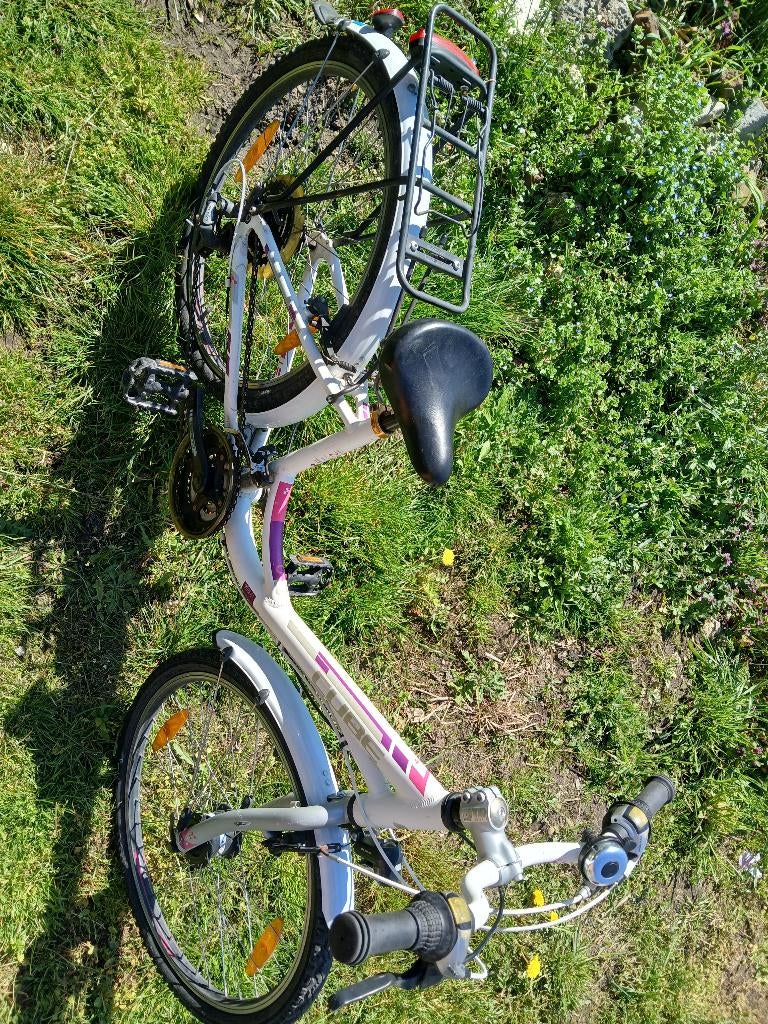 Cube meisjes fiets maat 24, Fietsen en Brommers, Ophalen, Versnellingen, Cube, Gebruikt