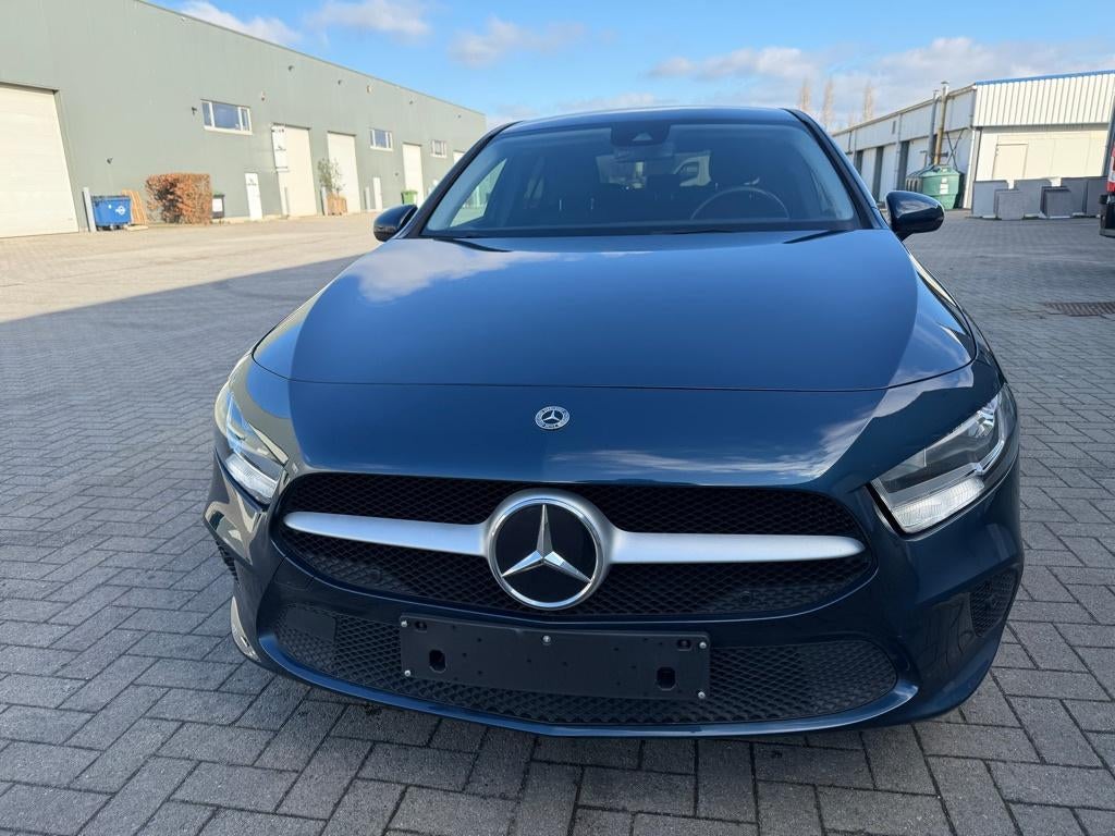 Mercedes A 180 berline automatique essence, Autos, Classe A, Achat, Euro 6, Entreprise