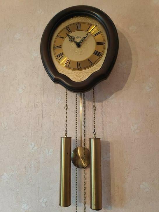 Horloge murale mécanique AMS avec poids et balancier, Enlèvement