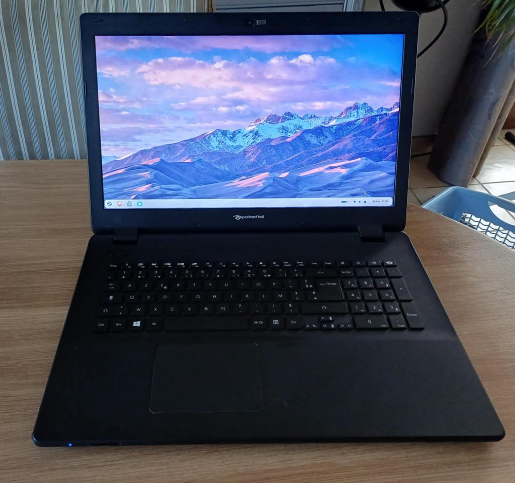Packard Bell N15Q4 - Intel -  Ram 4 Go - HDD 500 Go - 17", 17 pouces ou plus, Moins de 2 Ghz, Enlèvement, Utilisé