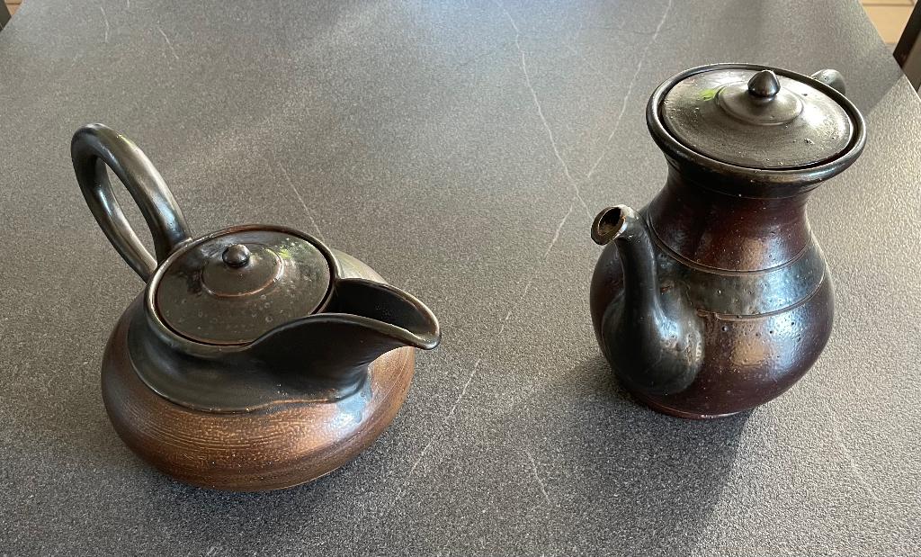 2 decoratieve koffie/theepotten, Antiek en Kunst, Ophalen