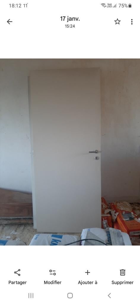 Porte 83cm à vendre 35euro