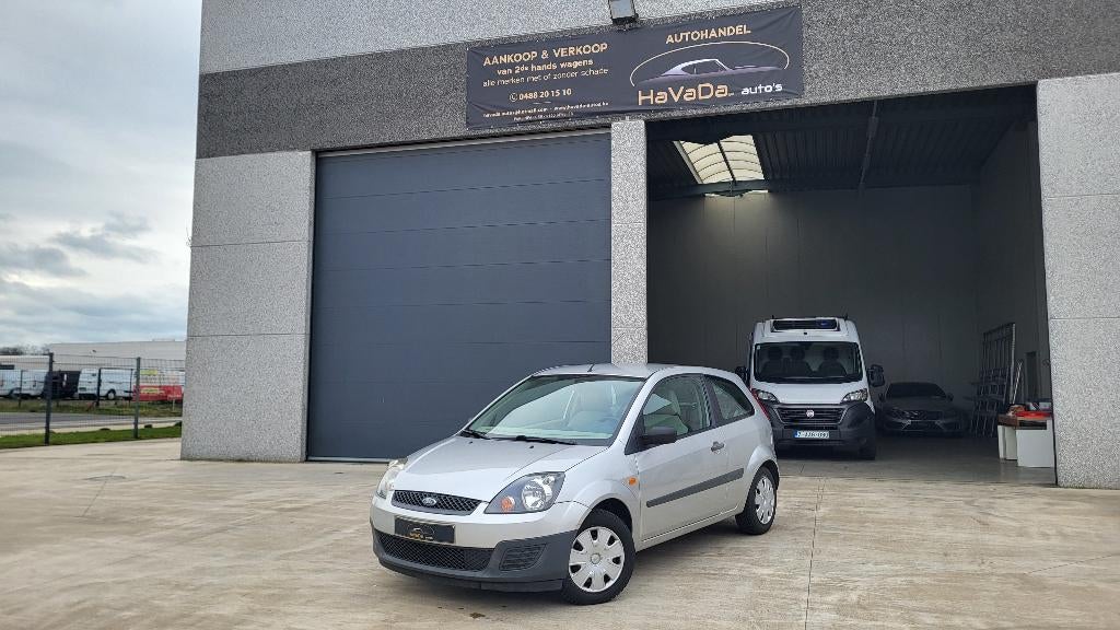 Ford Fiesta 1.4 Benzine Euro 4  van 2006 met 067.000 km, Auto's, Voorwielaandrijving, Stof, Beige, 4 cilinders